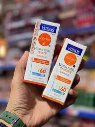 VENUS ECRAN TOTAL TEINTE