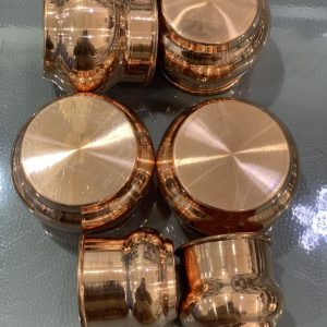 كؤوس نحاسية